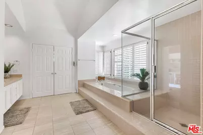 2430 Ranchgrove Dr, Westlake Village, CA 91361 - Photo 38