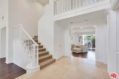 2430 Ranchgrove Dr, Westlake Village, CA 91361 - Photo 10
