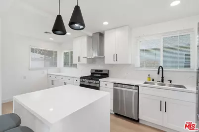 14348 Collins St, Sherman Oaks, CA 91401 - Photo 12