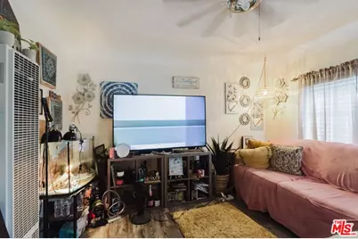 619 E 87th St, Los Angeles, CA 90002 - Photo 6
