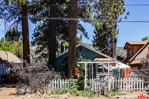 813 E Mountain View Blvd, Big Bear City, CA 92314 - Photo 1