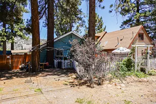 813 E Mountain View Blvd, Big Bear City, CA 92314 - Photo 2