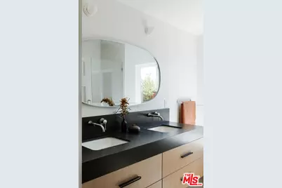 2542 Santa Rosa Ave, Altadena, CA 91001 - Photo 20