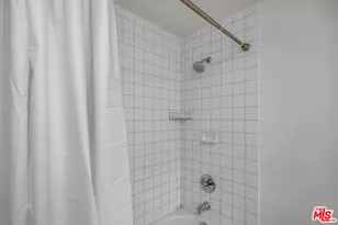 4076 Tropico Way, Los Angeles, CA 90065 - Photo 20