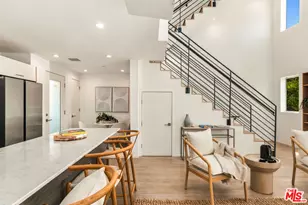 5411 W Wilshire Vista Ln, Los Angeles, CA 90019 - Photo 10