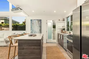 5411 W Wilshire Vista Ln, Los Angeles, CA 90019 - Photo 12
