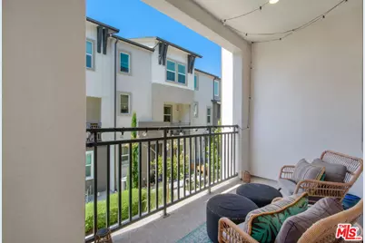 1002 Sage Ln, Gardena, CA 90247 - Photo 18