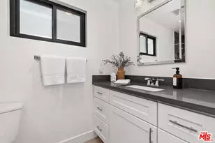 916 Santiago Ave, Long Beach, CA 90804 - Photo 24