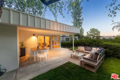 17158 Clemons Dr, Encino, CA 91436 - Photo 42