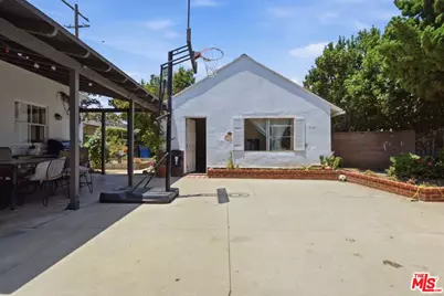 11801 Rose Ave, Los Angeles, CA 90066 - Photo 22