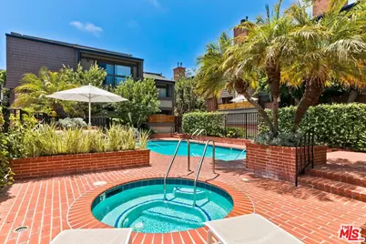 323 San Vicente Blvd #11, Santa Monica, CA 90402 - Photo 26