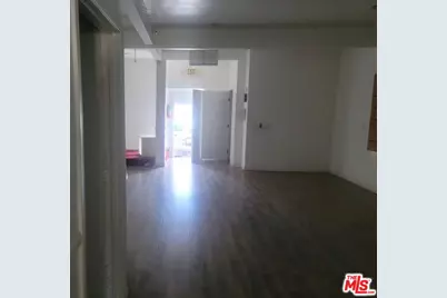 1029 S Normandie Ave, Los Angeles, CA 90006 - Photo 14