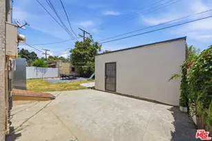 936 S Lucerne Blvd, Los Angeles, CA 90019 - Photo 12