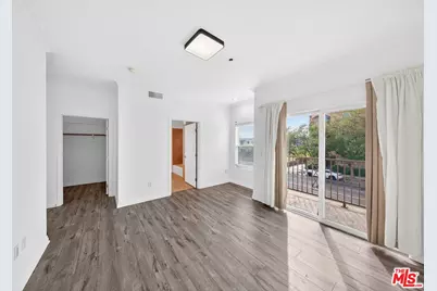 956 S Wilton Pl #201, Los Angeles, CA 90019 - Photo 14