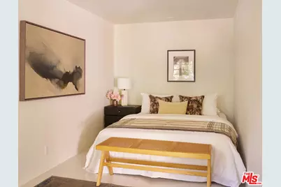 2794 La Castana Dr, Los Angeles, CA 90046 - Photo 14