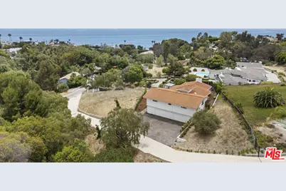 6405 Sycamore Meadows Dr, Malibu, CA 90265 - Photo 2