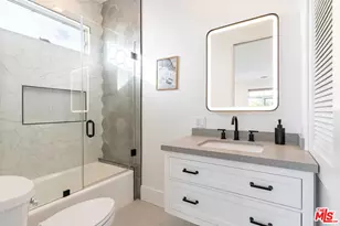 3496 Redwood Ave, Los Angeles, CA 90066 - Photo 30