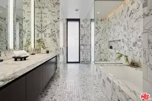 8420 W Sunset Blvd, West Hollywood, CA 90069 - Photo 4
