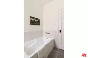 1106 S Cochran Ave, Los Angeles, CA 90019 - Photo 20