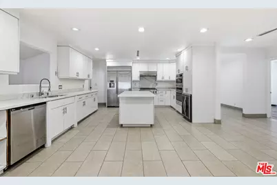 14755 Valleyheart Dr, Sherman Oaks, CA 91403 - Photo 12