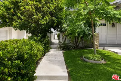 1918 Cabrillo Ave #C, Torrance, CA 90501 - Photo 2