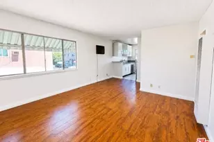 7137 Coldwater Canyon Ave, North Hollywood, CA 91605 - Photo 4