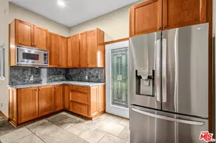 5653 Shirley Ave, Tarzana, CA 91356 - Photo 14