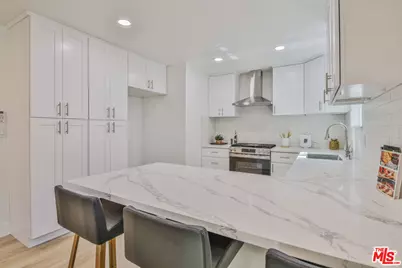 3312 Hyde Park Blvd, Los Angeles, CA 90043 - Photo 14