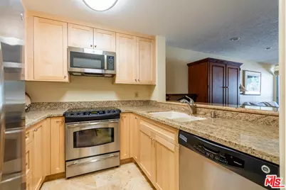121 S Hope St #417, Los Angeles, CA 90012 - Photo 12
