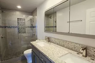 1002 S Burnside Ave, Los Angeles, CA 90019 - Photo 18