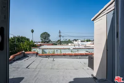 2045 Claudina Ave, Los Angeles, CA 90016 - Photo 30