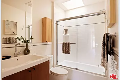 2112 Duane St, Los Angeles, CA 90039 - Photo 28