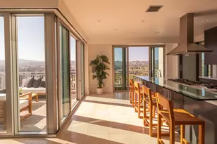 10727 Wilshire Blvd, Los Angeles, CA 90024 - Photo 12