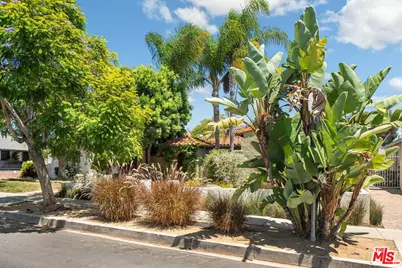 8955 Beverlywood St, Los Angeles, CA 90034 - Photo 2