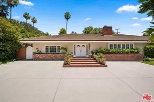 1902 Coldwater Canyon Dr, Beverly Hills, CA 90210 - Photo 2