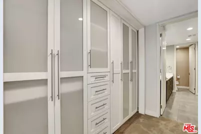 1260 S Beverly Glen Blvd #304, Los Angeles, CA 90024 - Photo 20