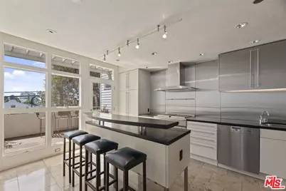 2115 3rd St #203, Santa Monica, CA 90405 - Photo 8