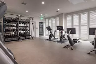 728 N Sweetzer Ave, West Hollywood, CA 90069 - Photo 24