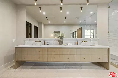 14273 Greenleaf St, Sherman Oaks, CA 91423 - Photo 42