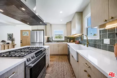 4325 Price St, Los Angeles, CA 90027 - Photo 8