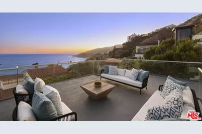 17713 Posetano Rd, Pacific Palisades, CA 90272 - Photo 18