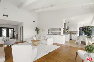 7132 Macapa Dr, Los Angeles, CA 90068 - Photo 12