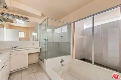 5452 W 57th St, Los Angeles, CA 90056 - Photo 34