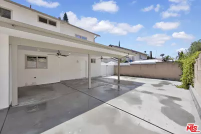 7901 Babcock Ave, North Hollywood, CA 91605 - Photo 28