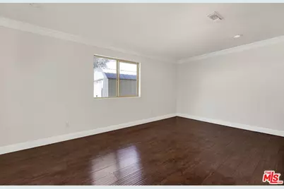 7901 Babcock Ave, North Hollywood, CA 91605 - Photo 8