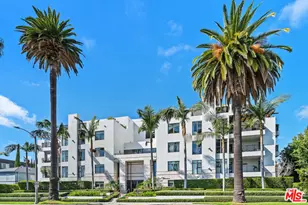 447 N Doheny Dr, Beverly Hills, CA 90210 - Photo 2