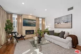 447 N Doheny Dr, Beverly Hills, CA 90210 - Photo 12