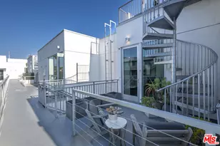 1345 Havenhurst Dr, Los Angeles, CA 90046 - Photo 4