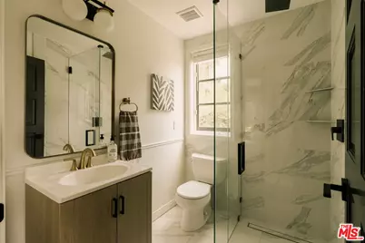 2591 Leicester Dr, Los Angeles, CA 90046 - Photo 40