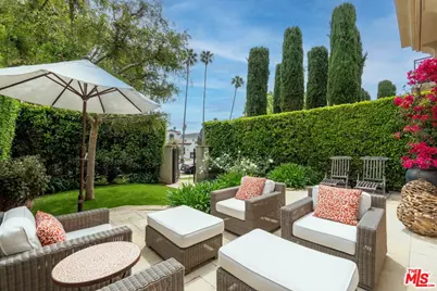 12319 Gorham Ave, Los Angeles, CA 90049 - Photo 2